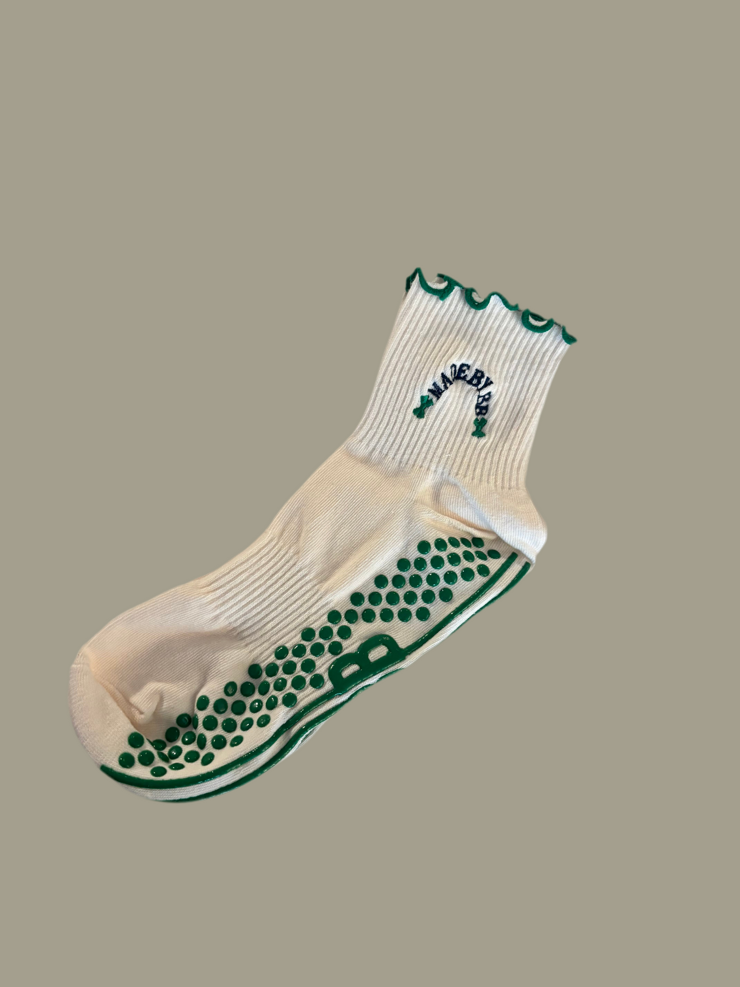 b.b green ruffle grippy socks